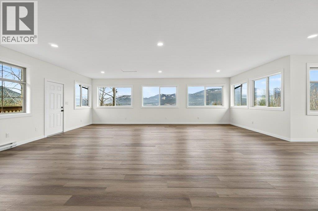 5058 Heritage Drive, Eagle Bay