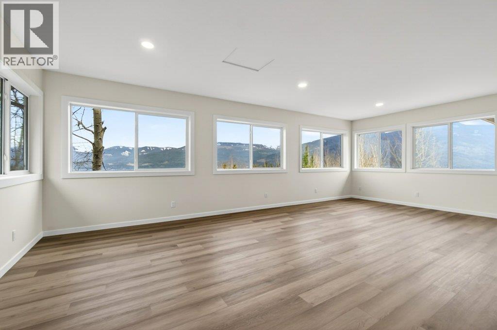 5058 Heritage Drive, Eagle Bay