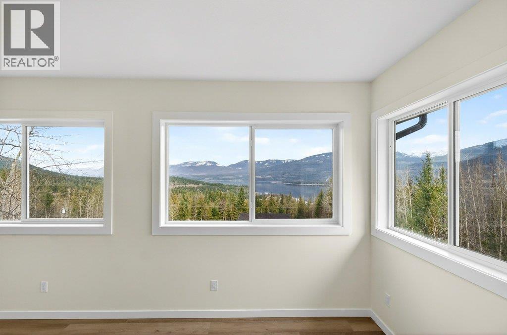 5058 Heritage Drive, Eagle Bay