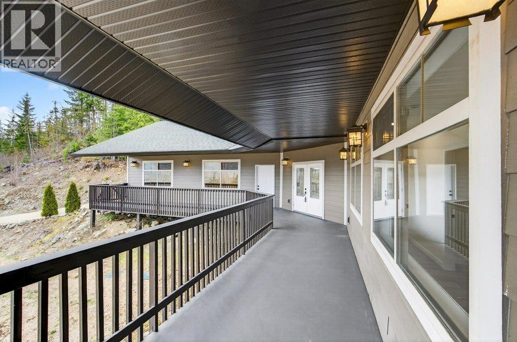 5058 Heritage Drive, Eagle Bay