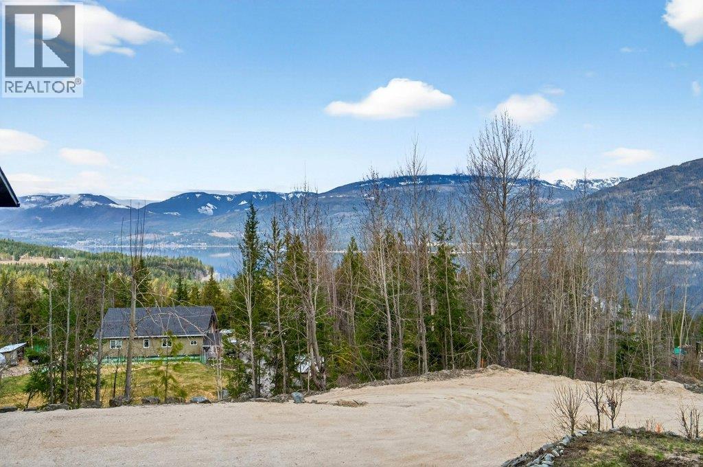 5058 Heritage Drive, Eagle Bay