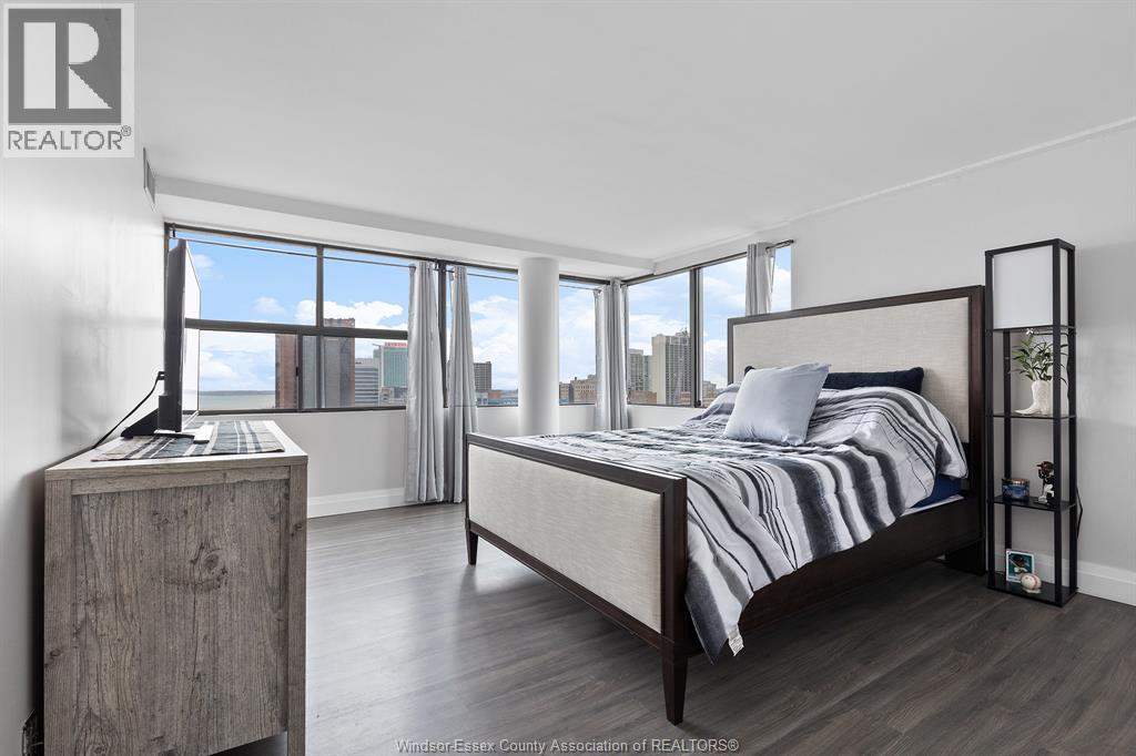 #1203 515 RIVERSIDE DRIVE WEST - 9