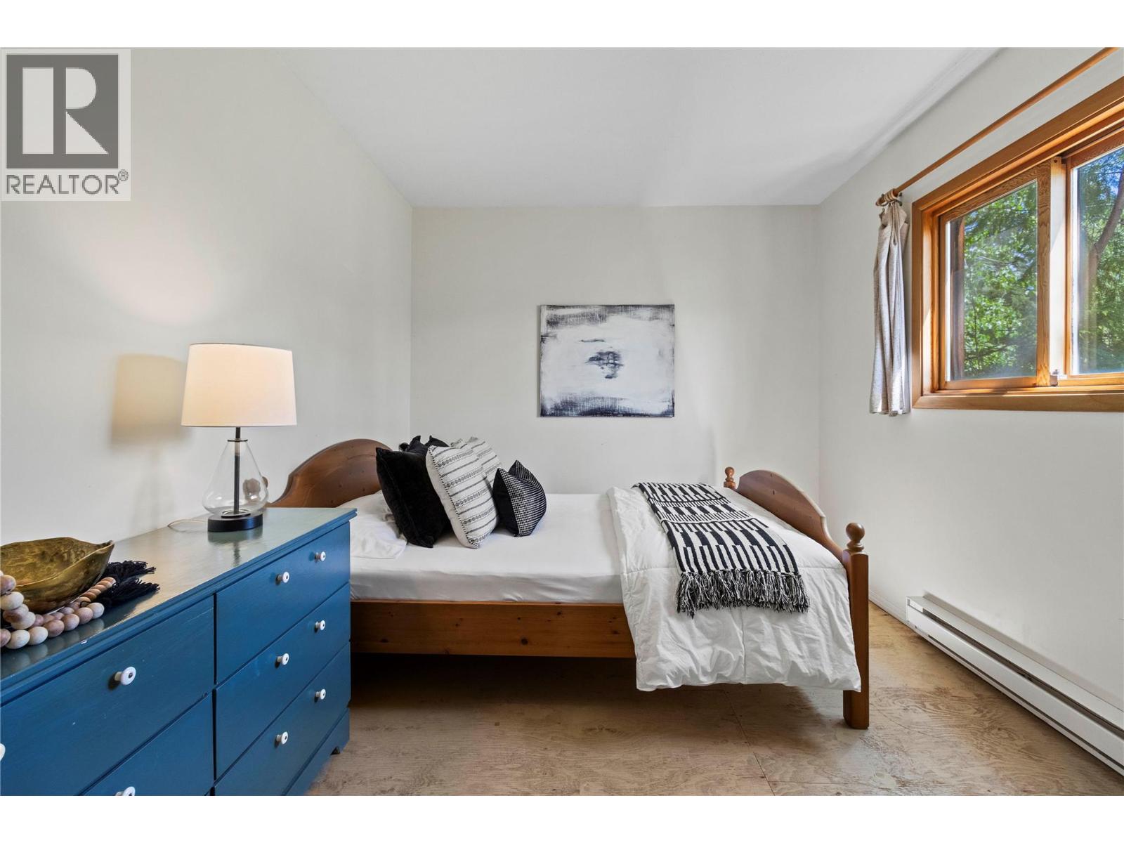 4006 Express Point Road, Scotch Creek