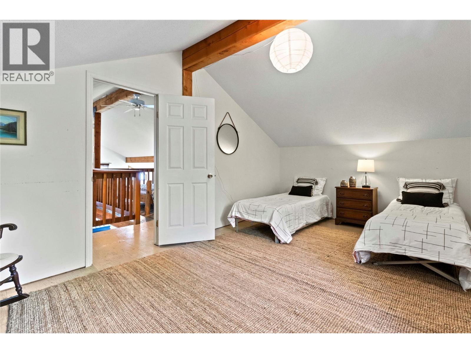 4006 Express Point Road, Scotch Creek