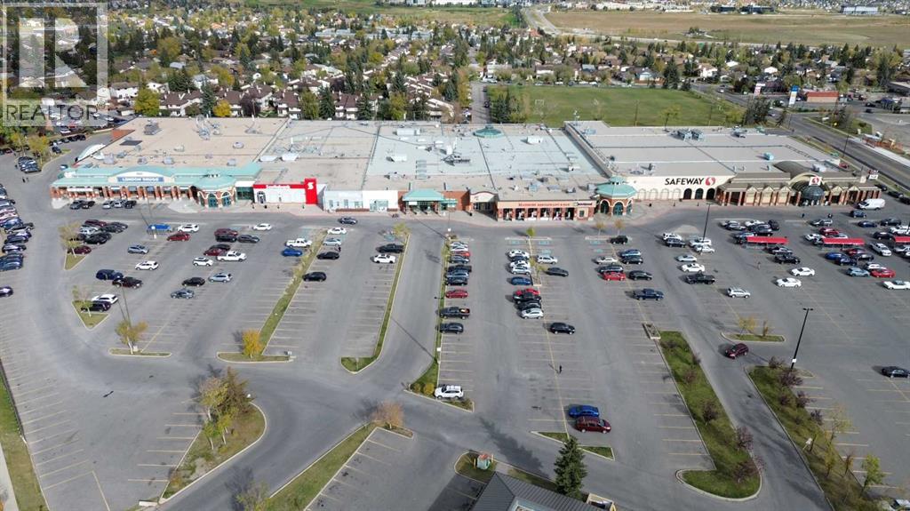 
          39 Bermuda Drive
            <br/>
            <span>Calgary</span>
            , 
            <span>AB</span>
             <span>T3K1H5</span>
         - Photo 42