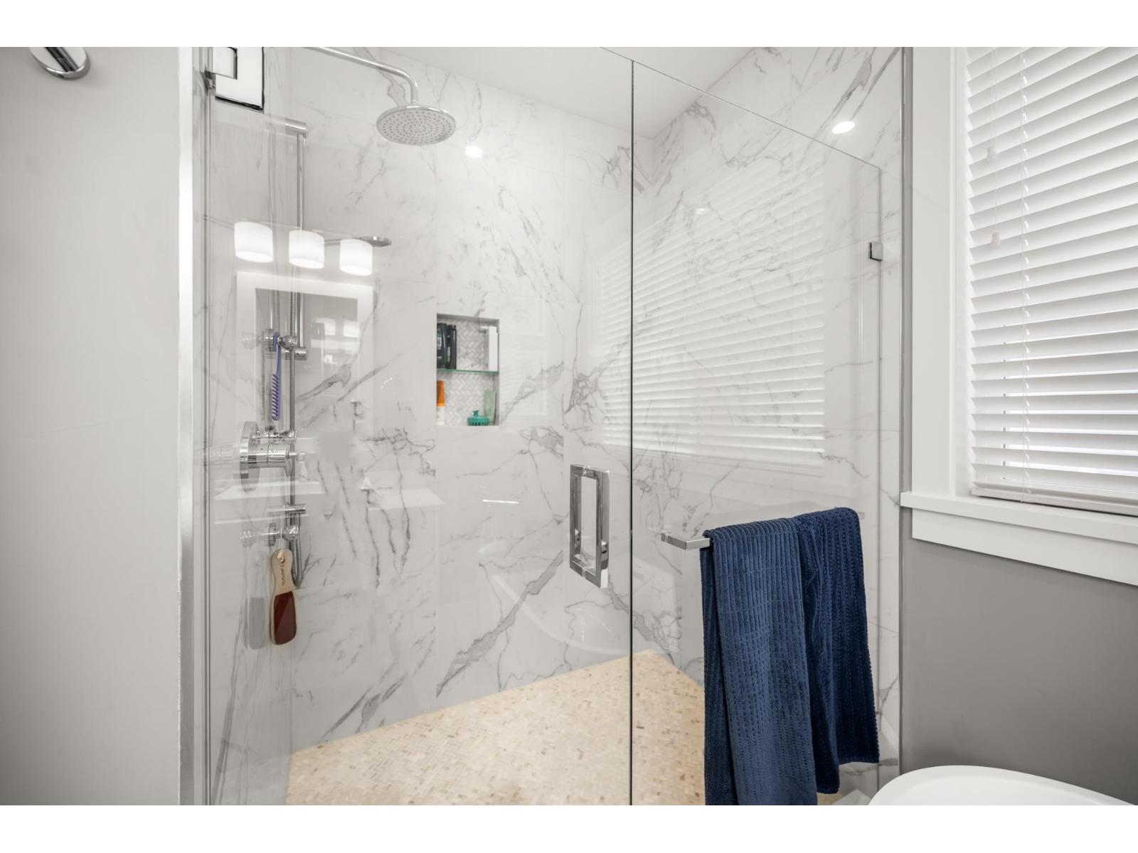 20327 94A AVENUE, Langley