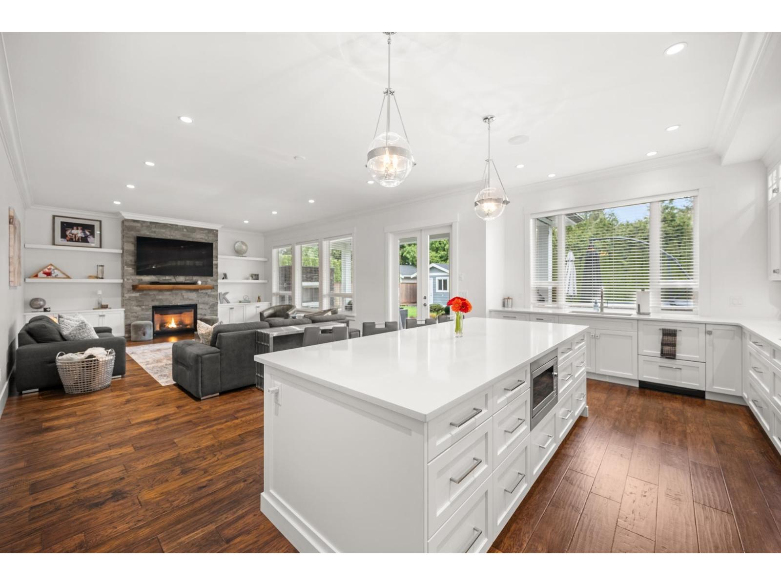 20327 94A AVENUE, Langley