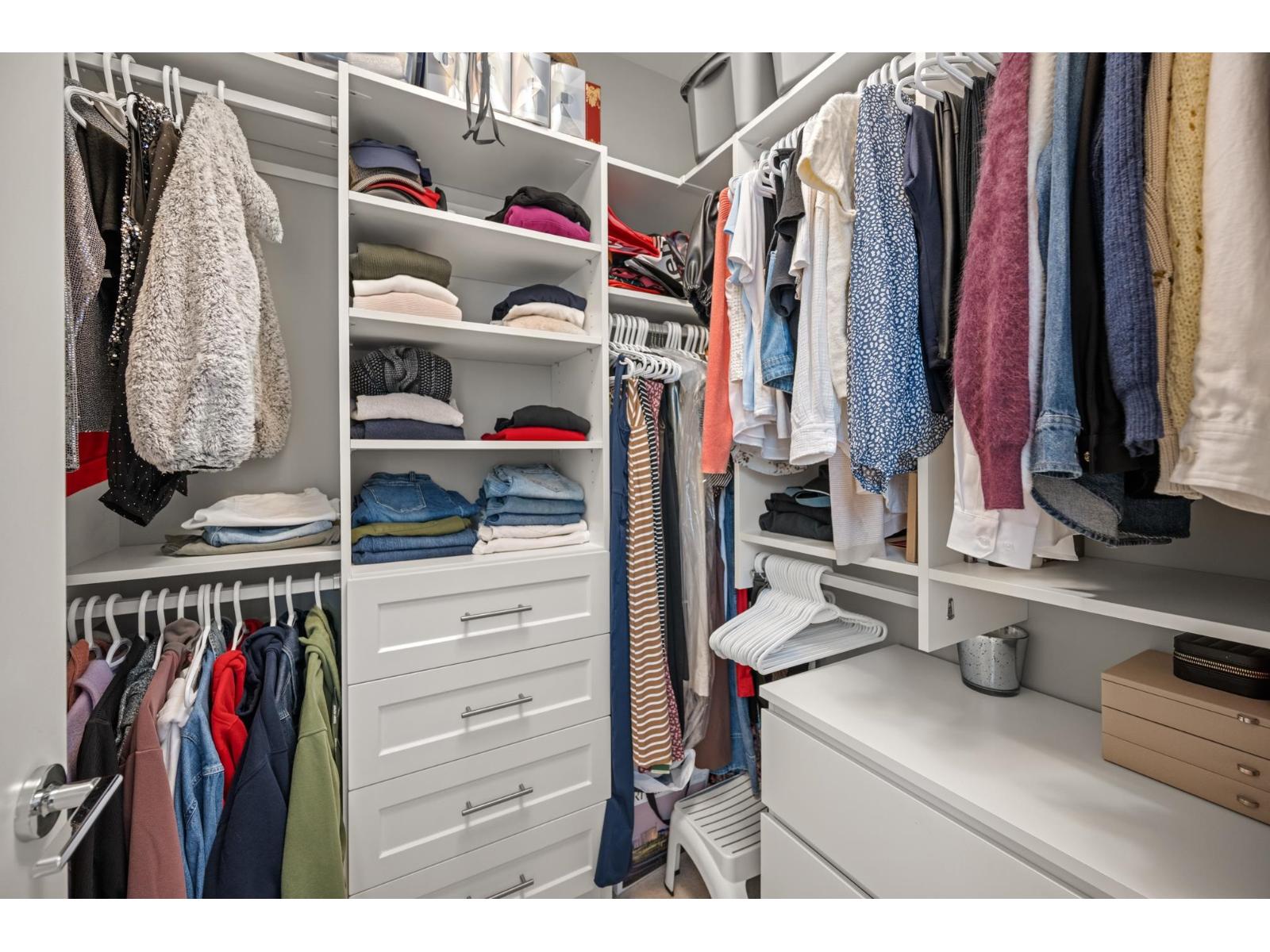 20327 94A AVENUE, Langley