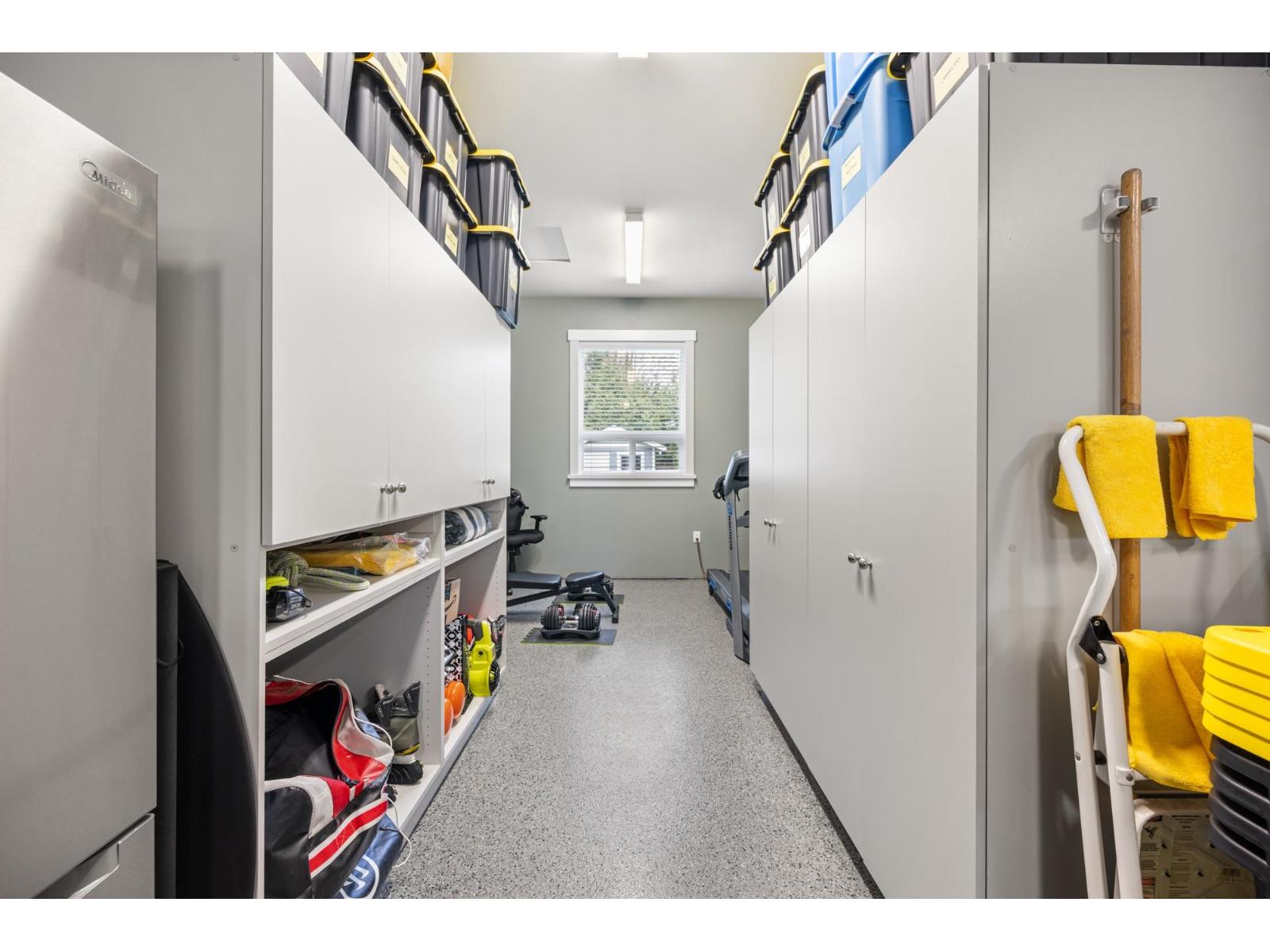 20327 94A AVENUE, Langley