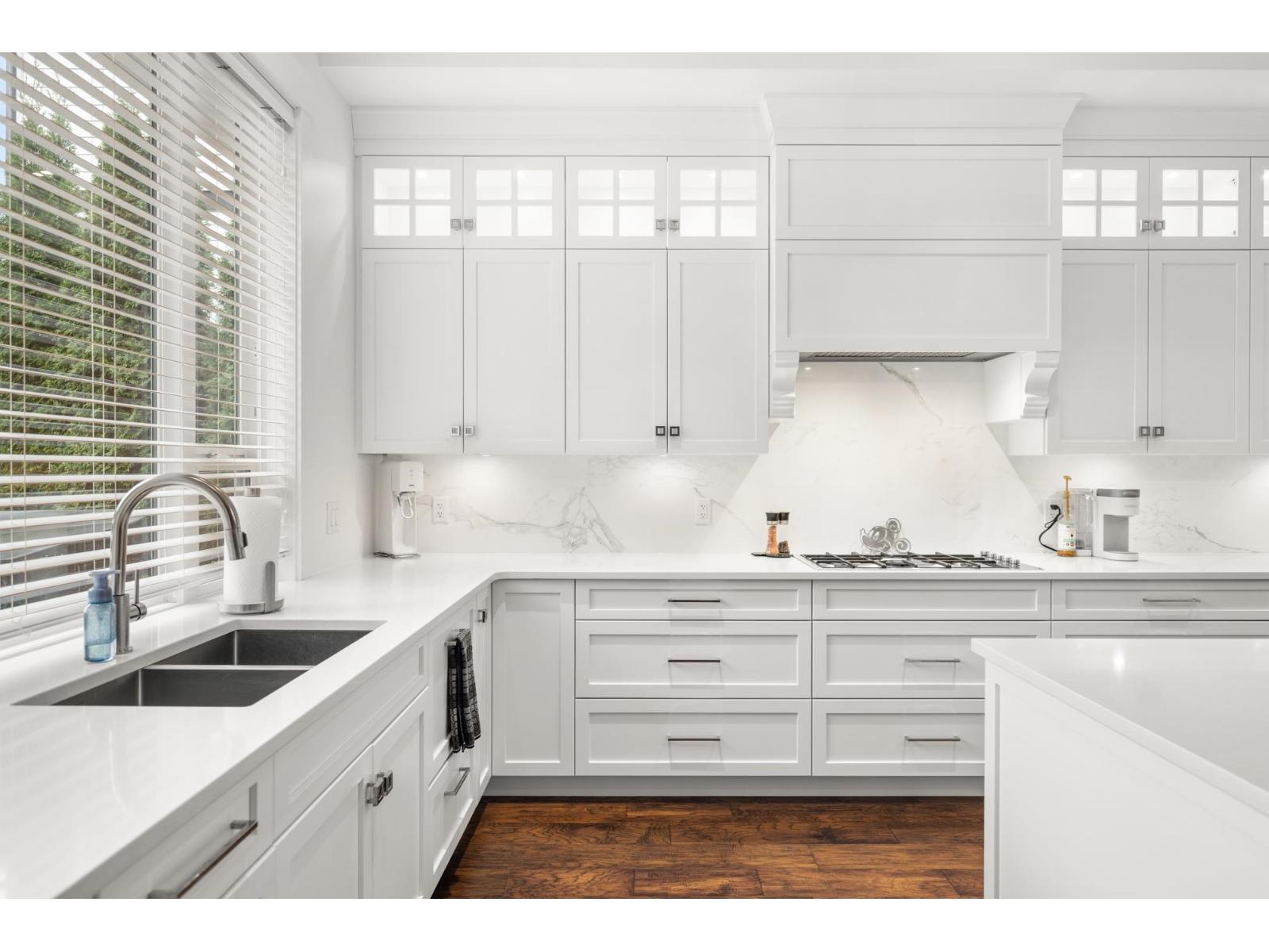 20327 94A AVENUE, Langley