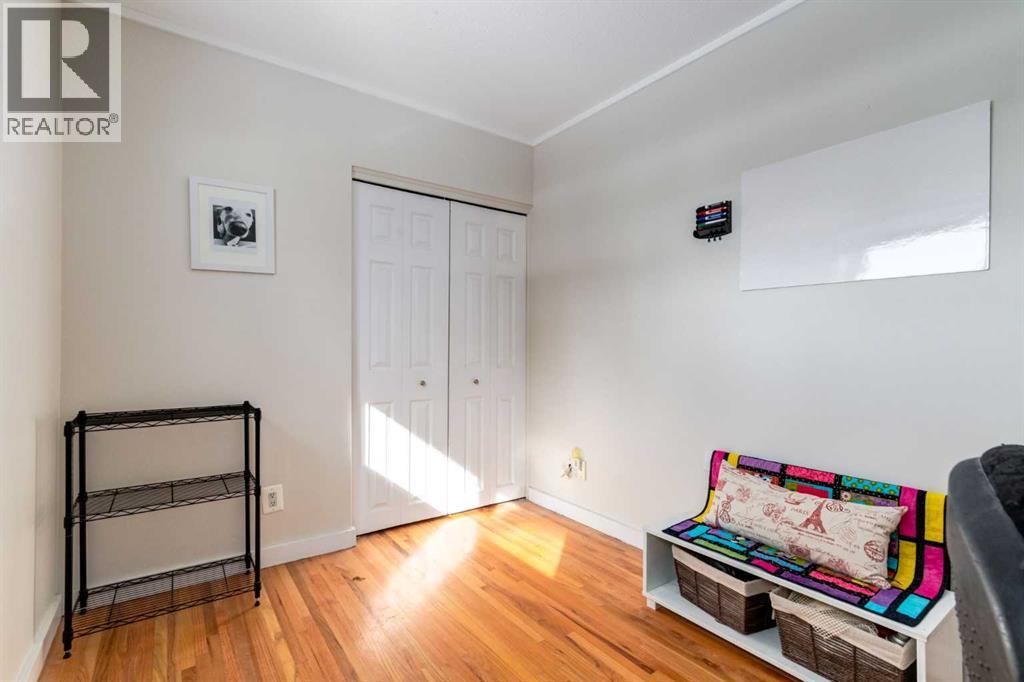 Single Family House Bungalow for Sale in  Avonburn Road SE Acadia Calgary 