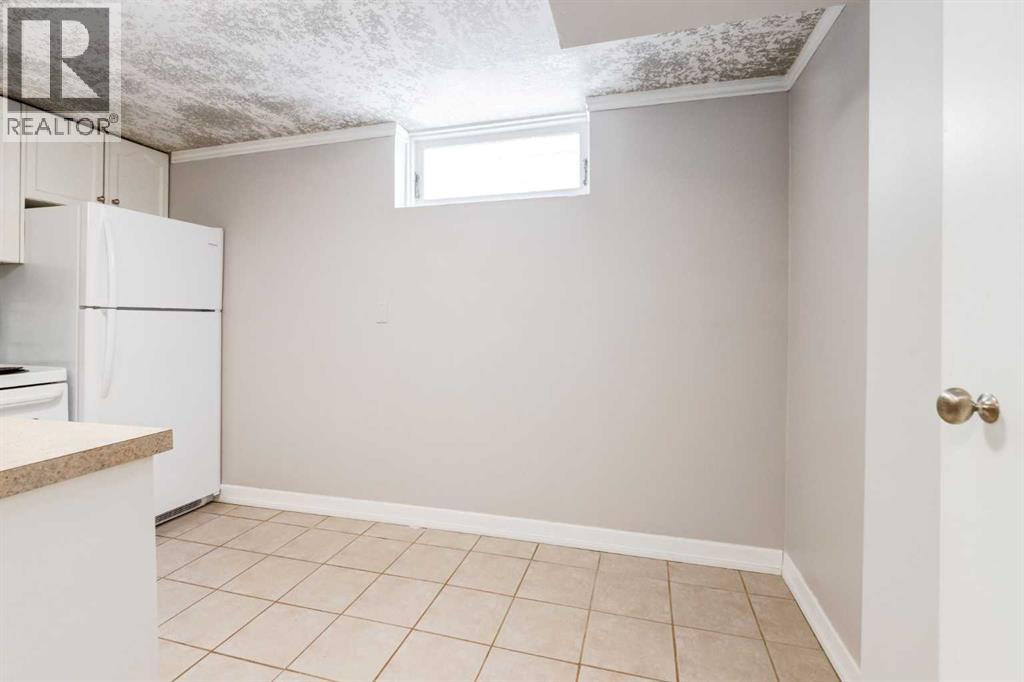 Single Family House Bungalow for Sale in  Avonburn Road SE Acadia Calgary 