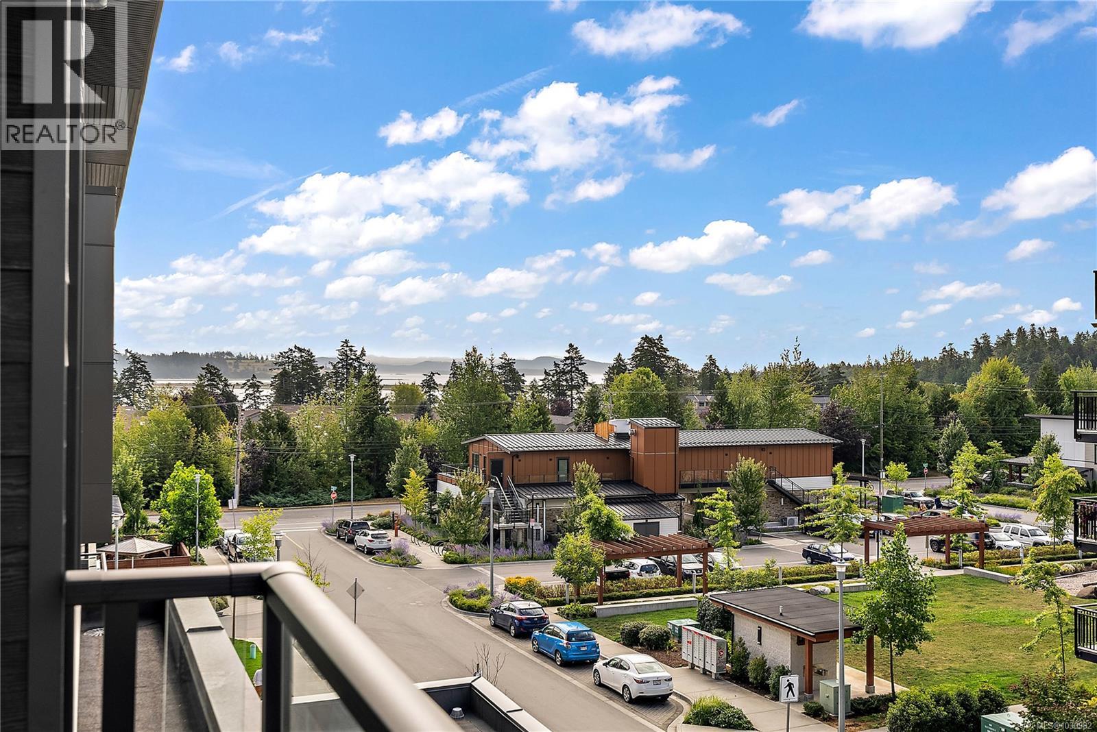 #604 2520 HACKETT CRES - 22