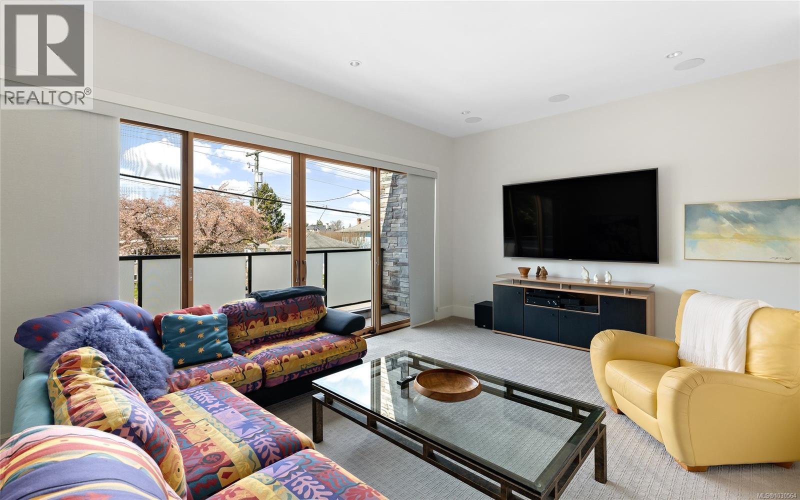 111 Moss St, Victoria