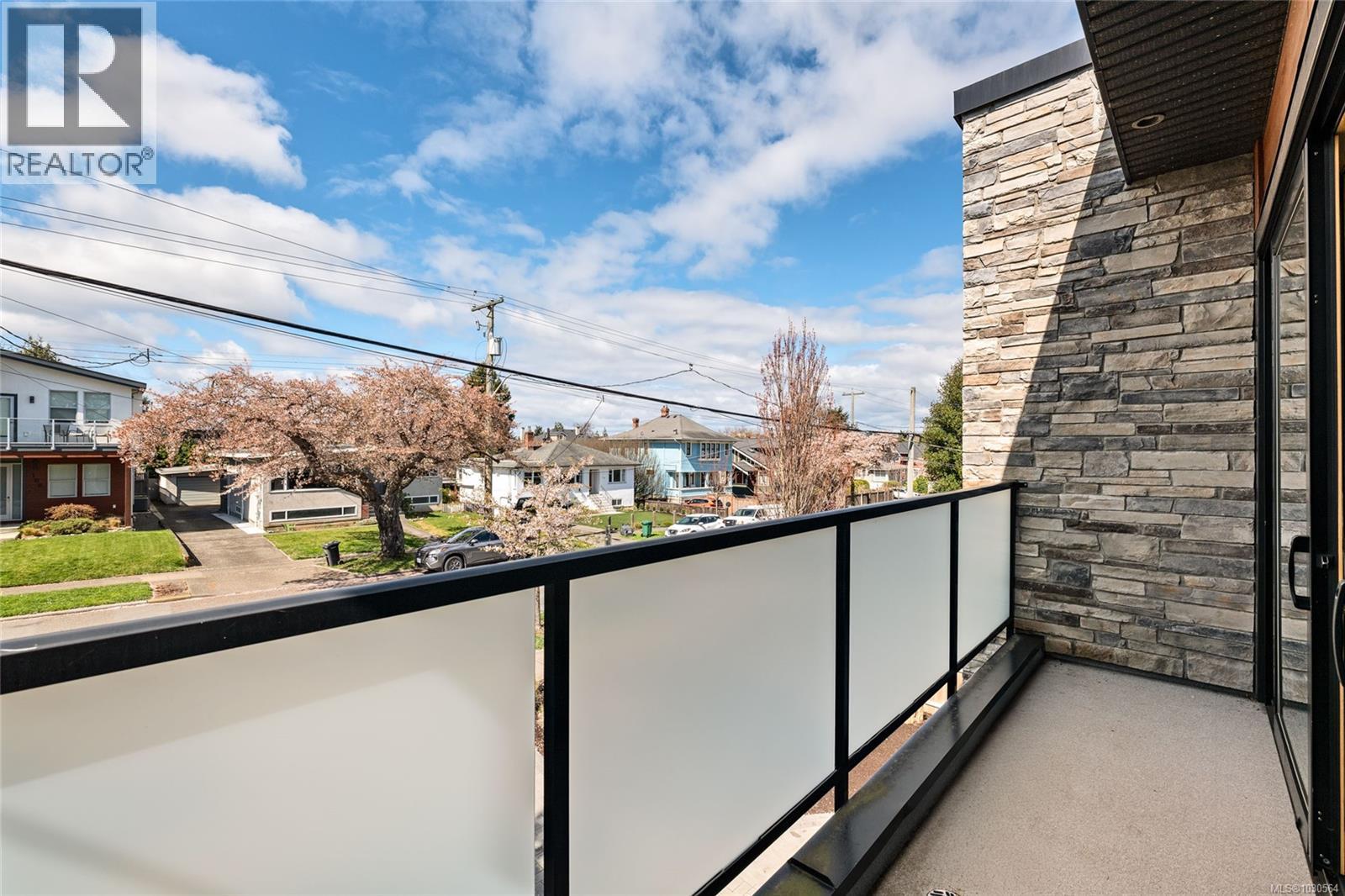 111 Moss St, Victoria