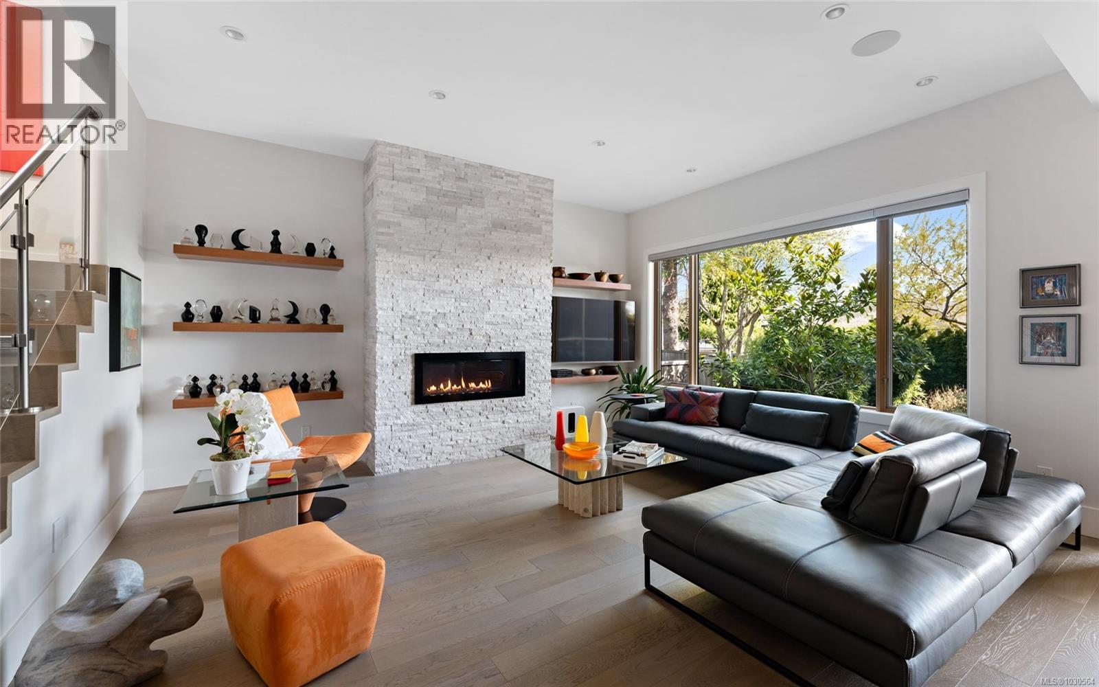 111 Moss St, Victoria