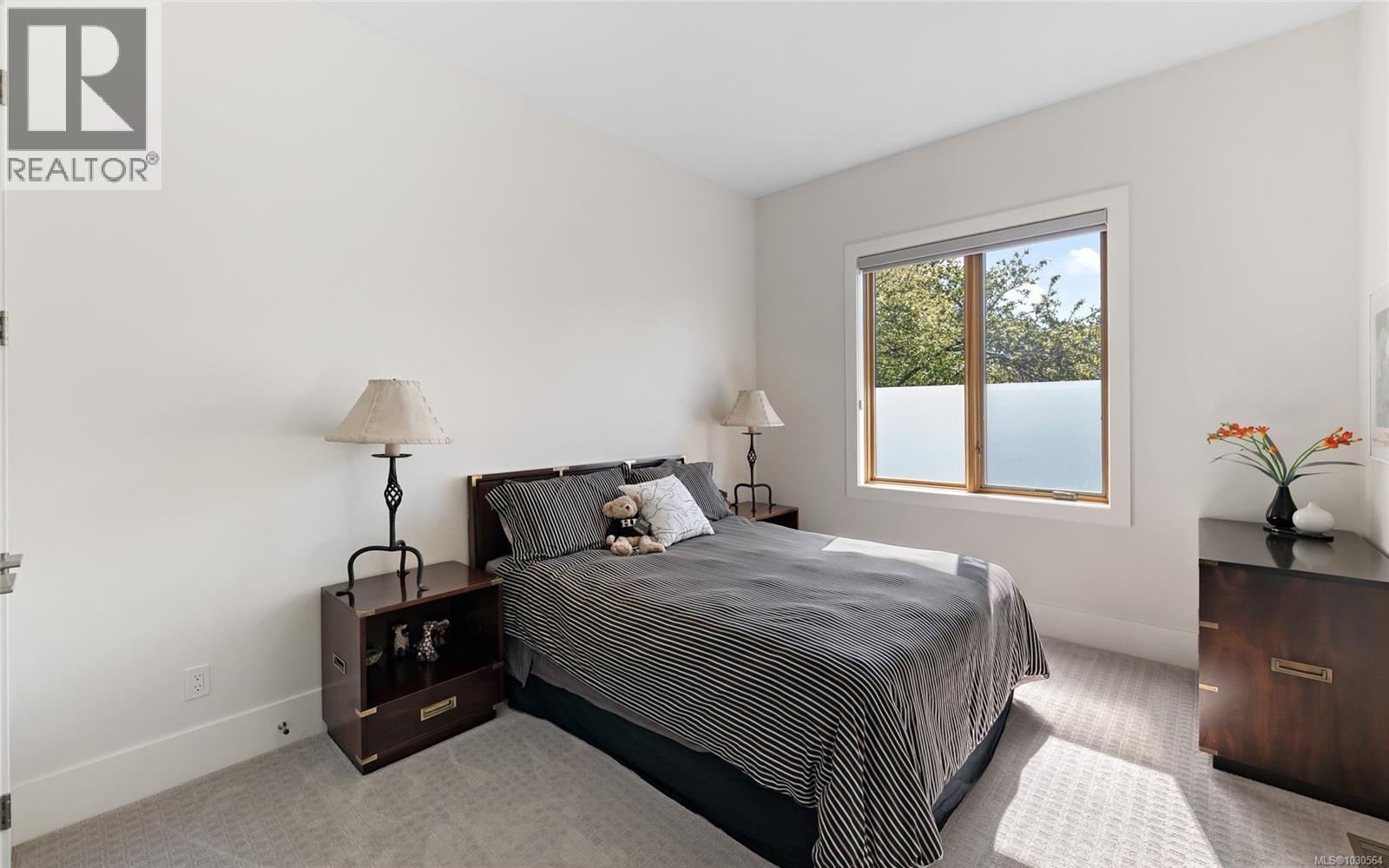 111 Moss St, Victoria