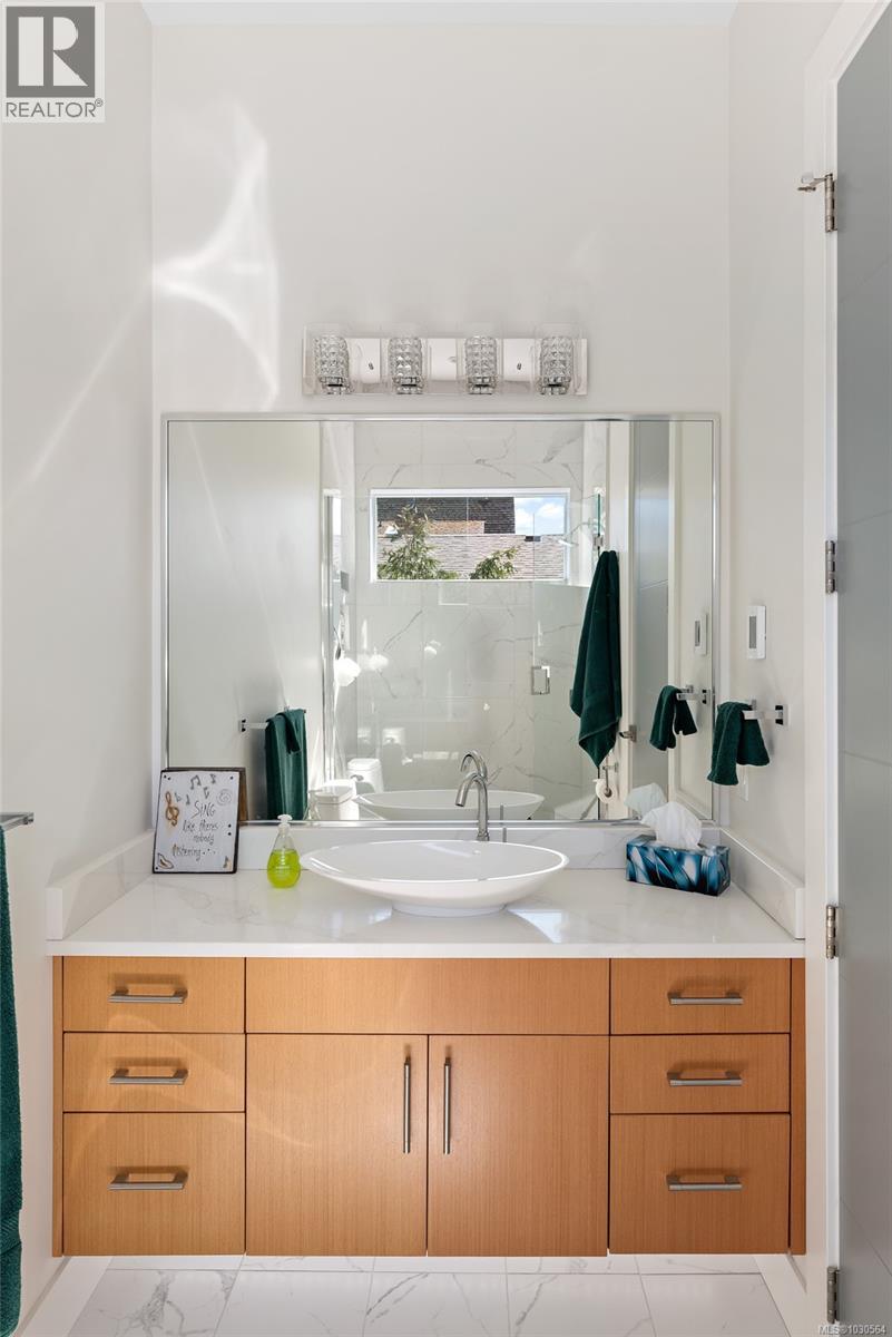 111 Moss St, Victoria