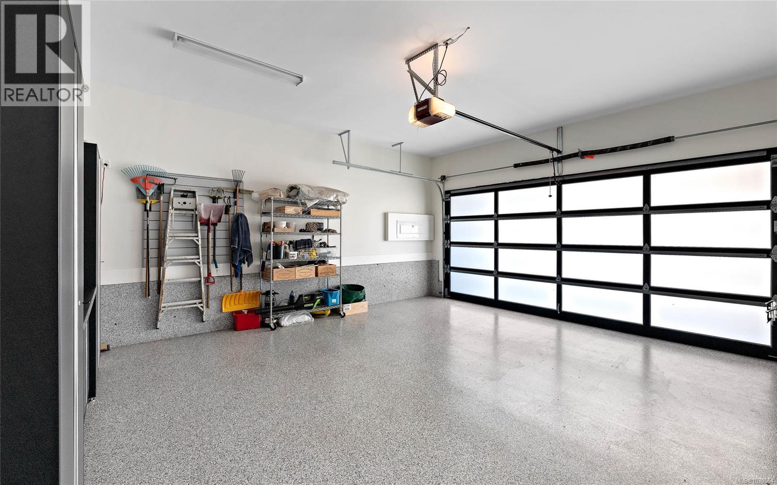 111 Moss St, Victoria