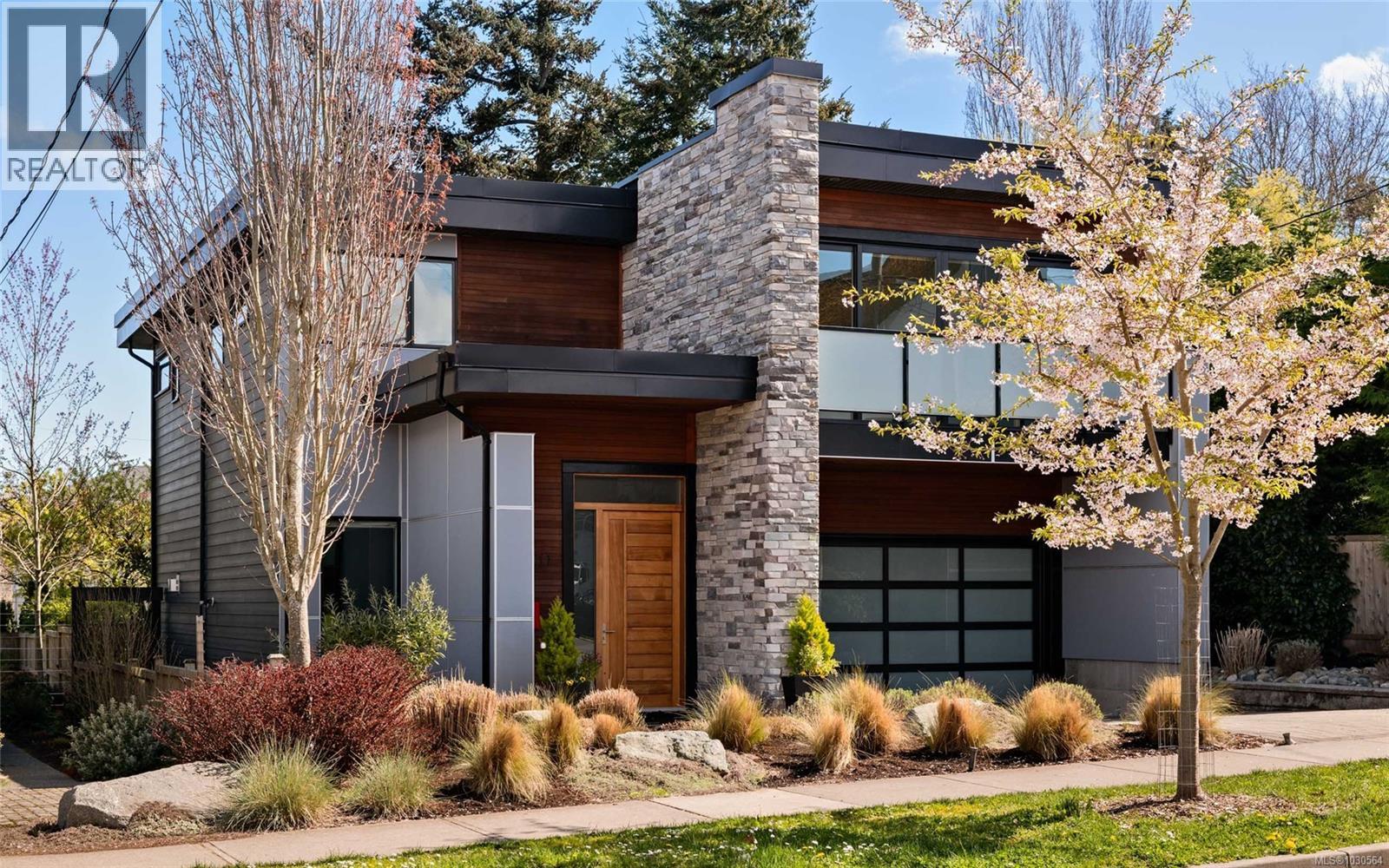 111 Moss St, Victoria