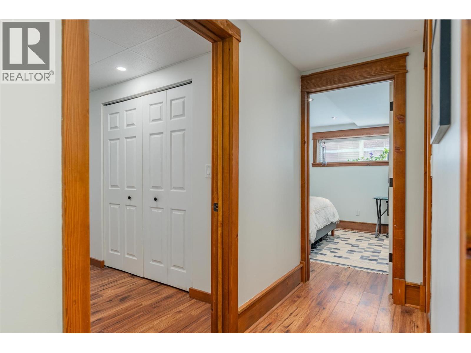 422 View Street, Kaslo