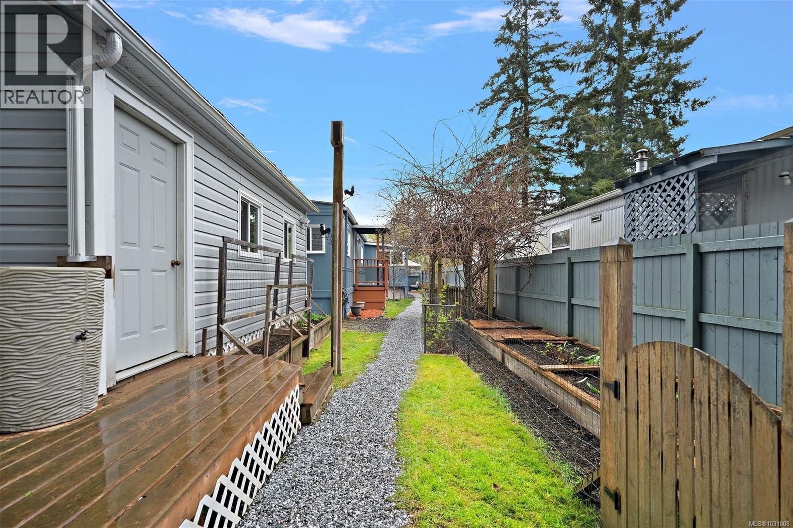 10 6947 Grant Road West, Sooke