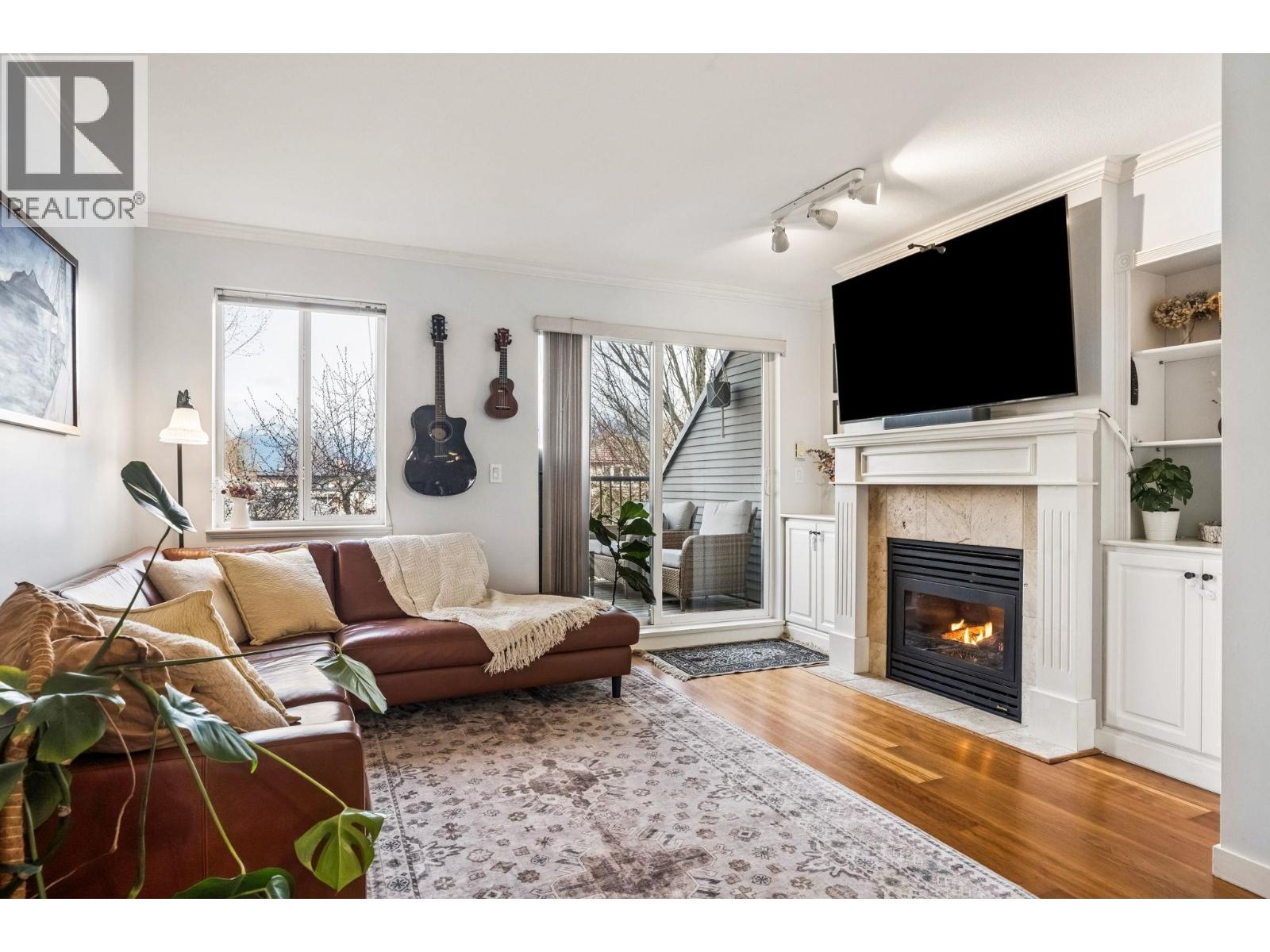 113 4238 ALBERT STREET, Burnaby