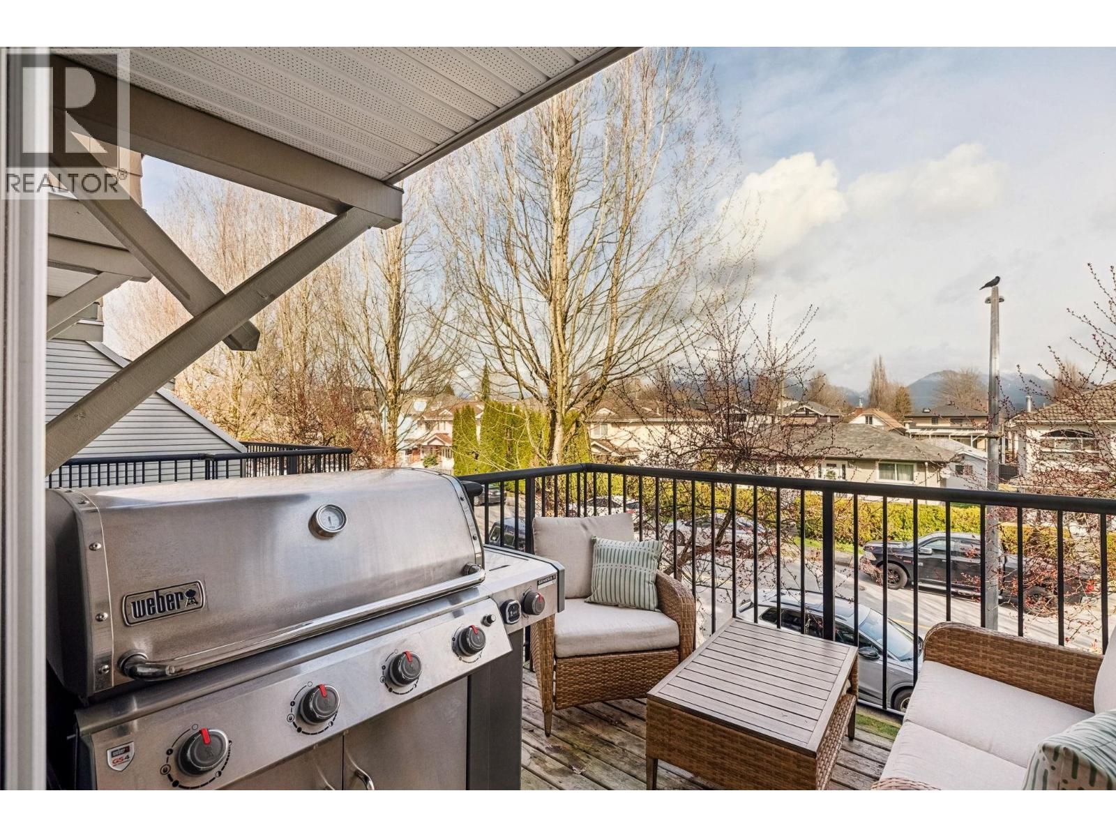 113 4238 ALBERT STREET, Burnaby