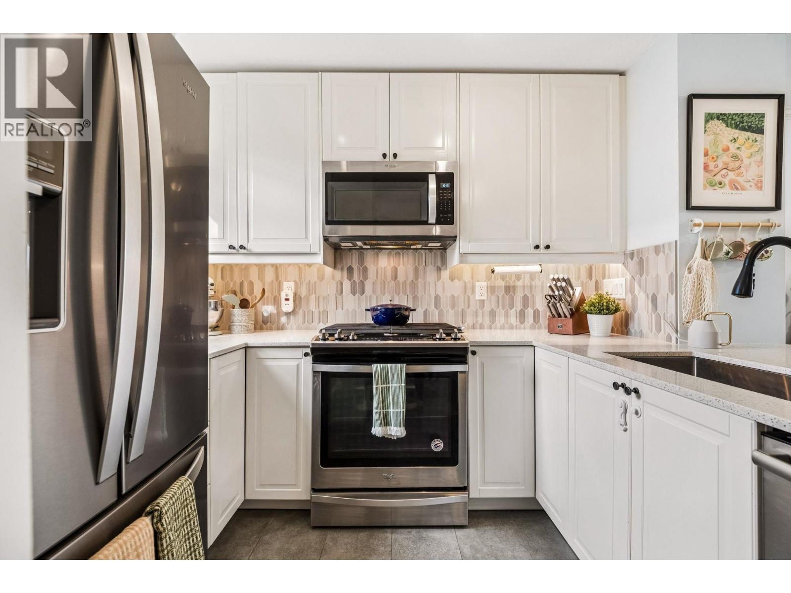 113 4238 ALBERT STREET, Burnaby