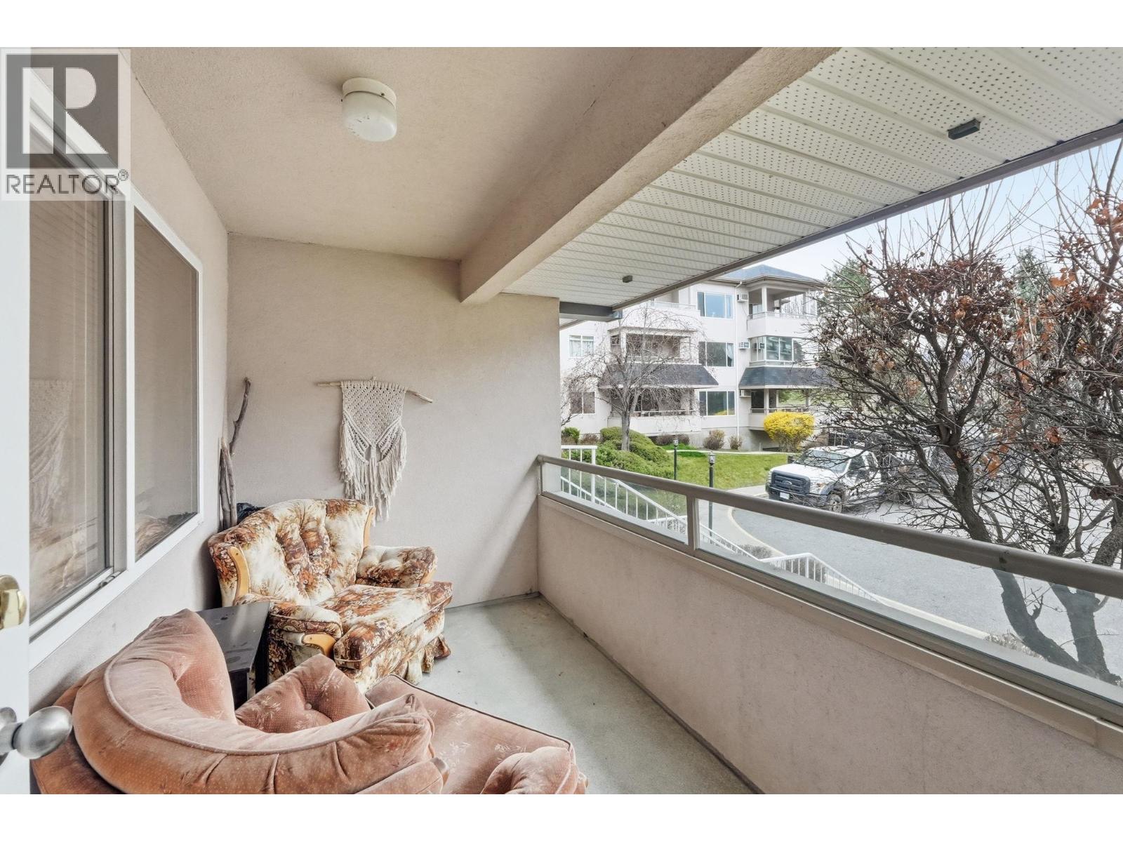 255 Aurora Crescent Unit# 103, Rutland