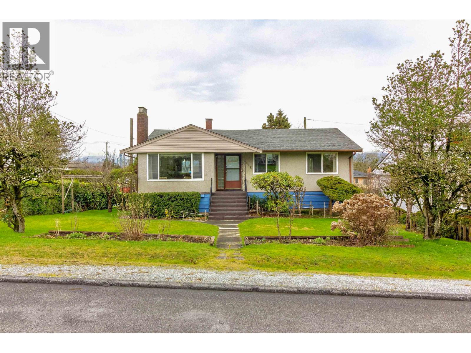 4645 CHARLOTTE COURT, Burnaby