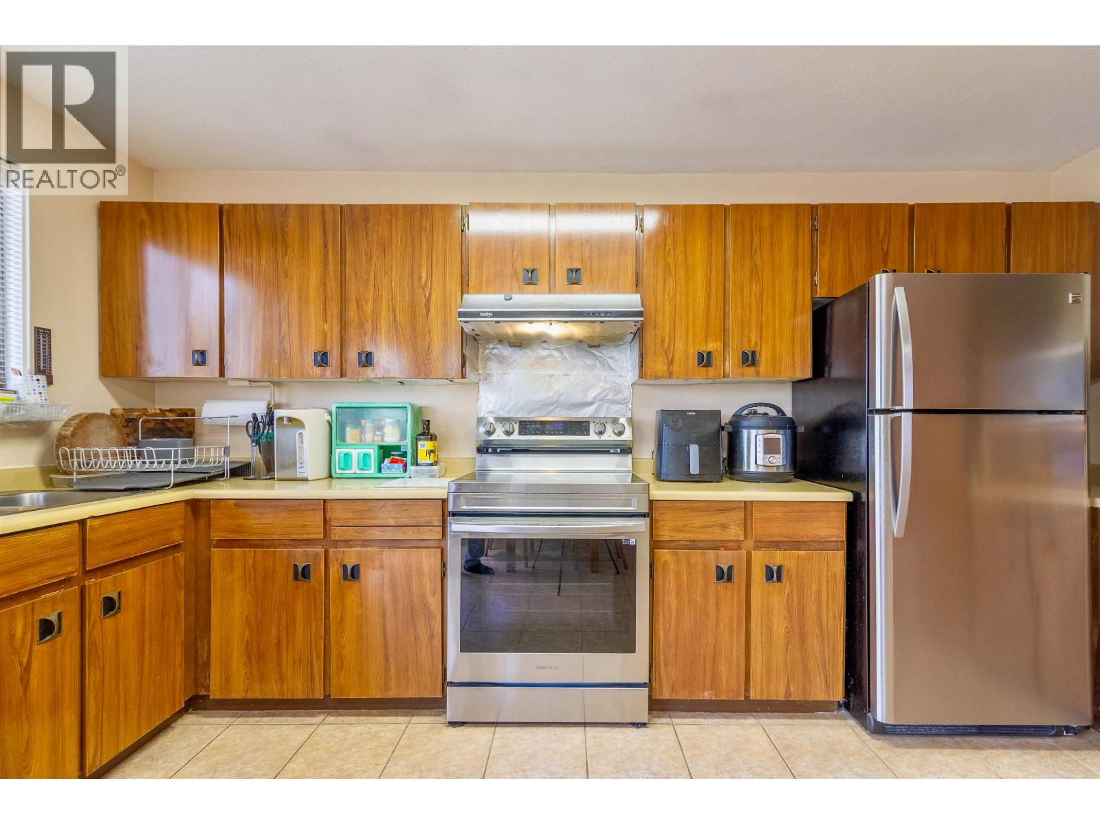 4645 CHARLOTTE COURT, Burnaby