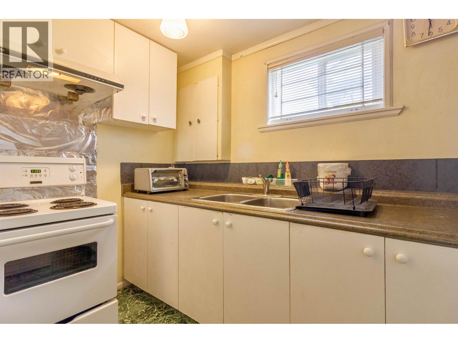 4645 CHARLOTTE COURT, Burnaby