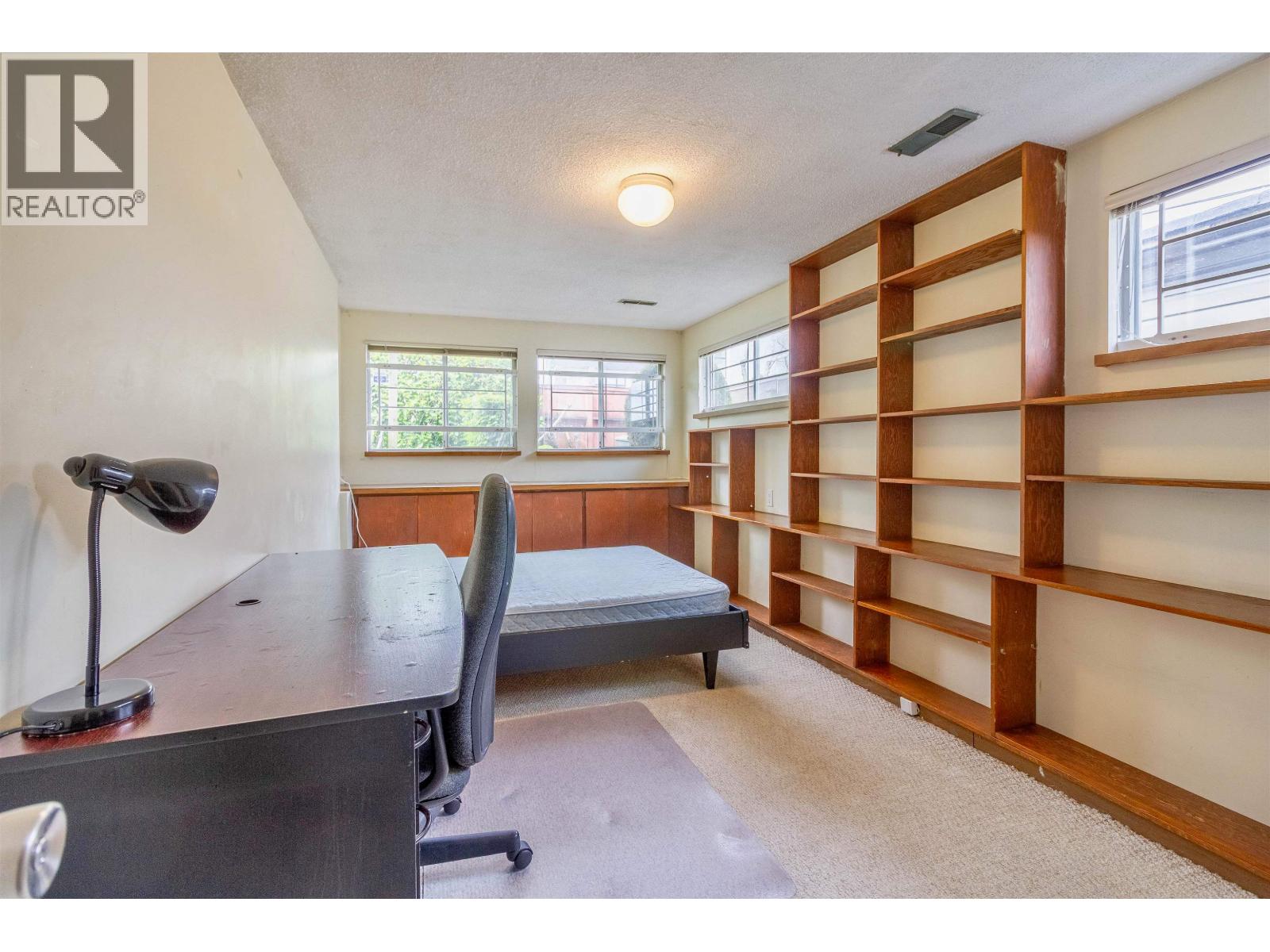 4645 CHARLOTTE COURT, Burnaby