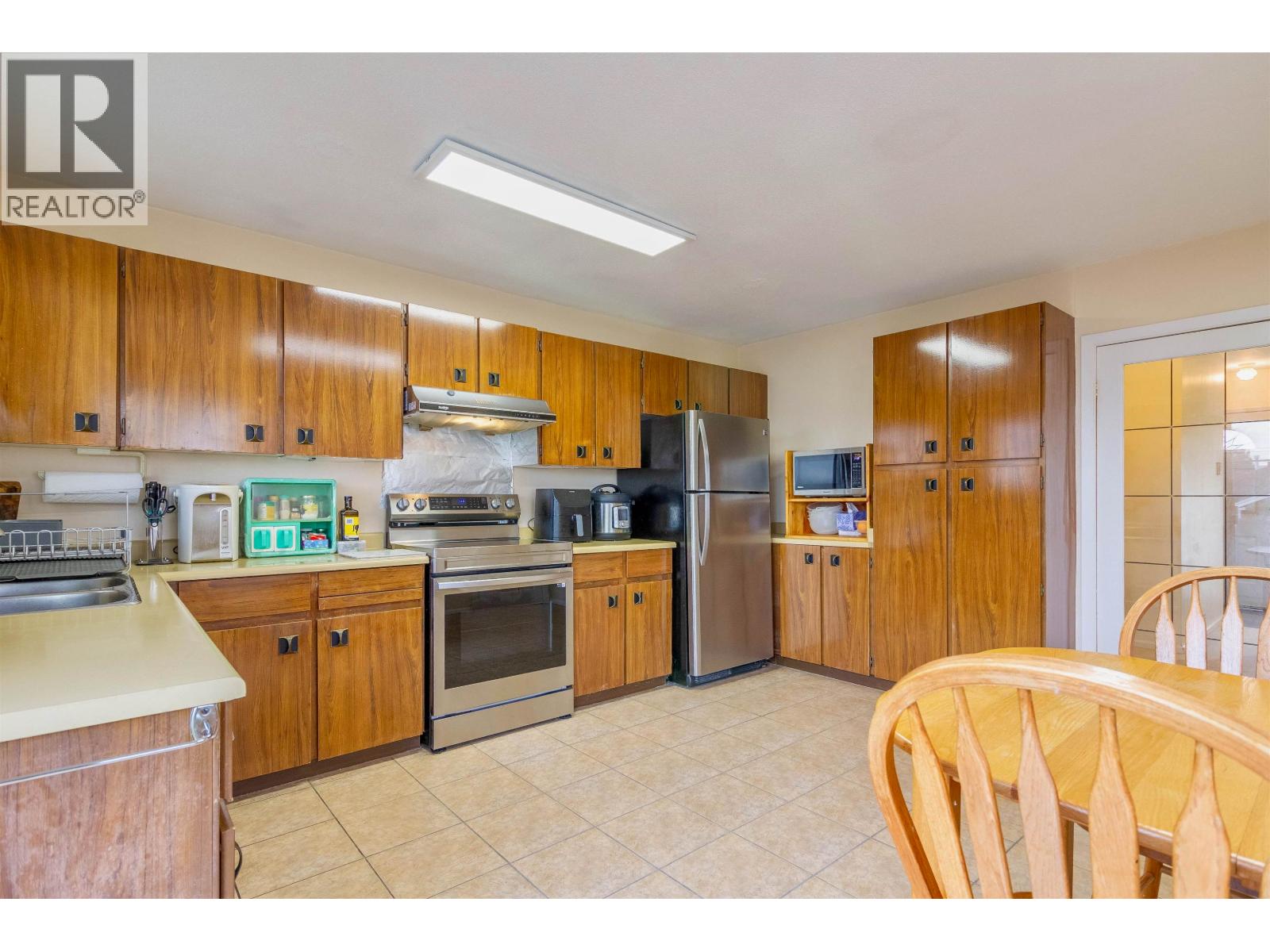 4645 CHARLOTTE COURT, Burnaby