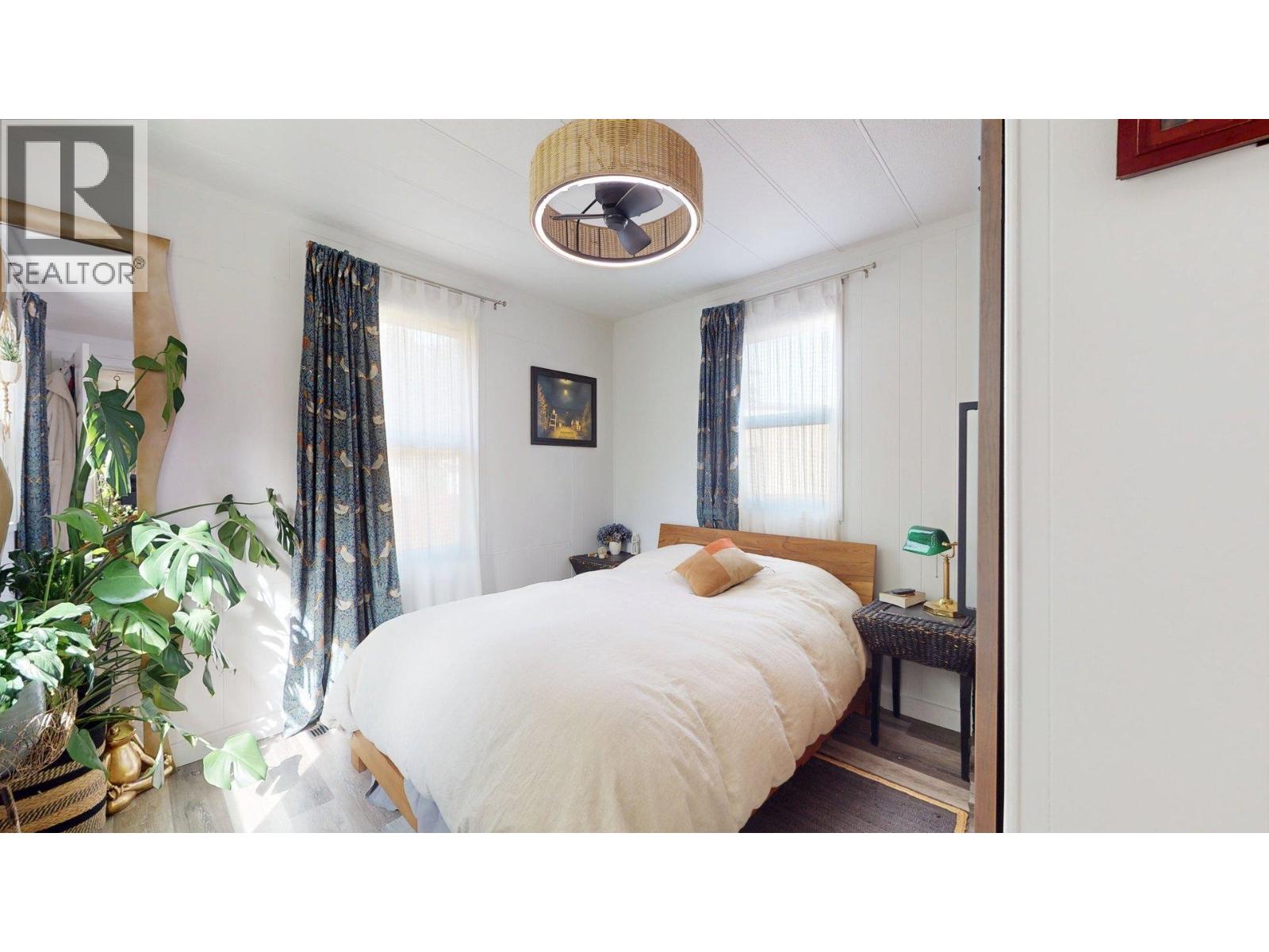 98 1830 MAMQUAM ROAD, Squamish