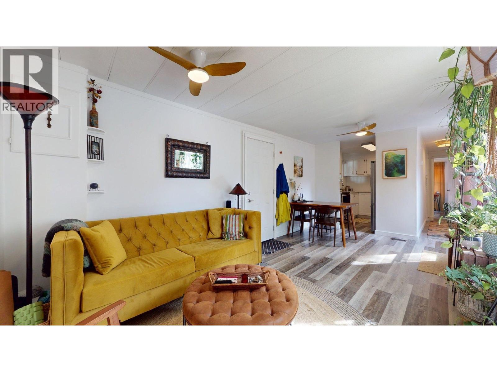 98 1830 MAMQUAM ROAD, Squamish