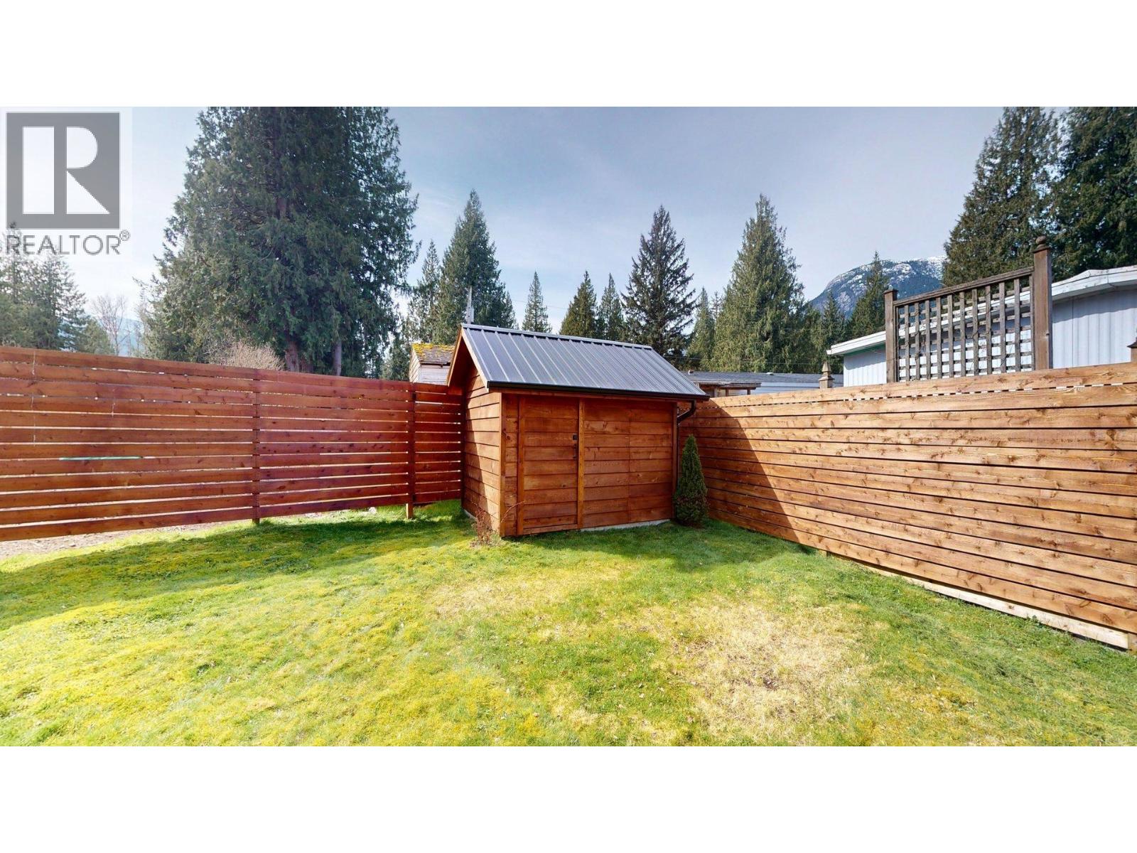 98 1830 MAMQUAM ROAD, Squamish