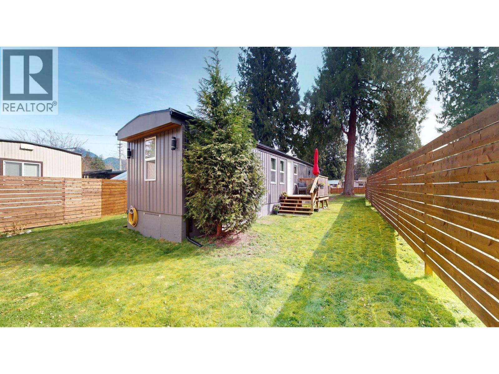 98 1830 MAMQUAM ROAD, Squamish