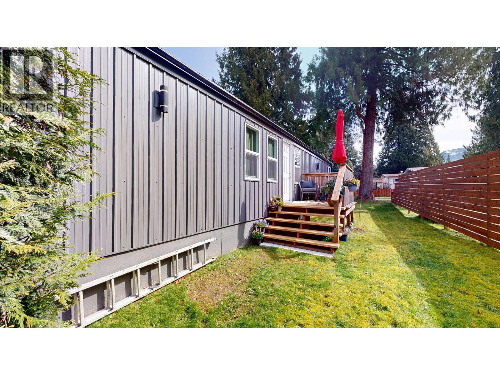 98 1830 MAMQUAM ROAD, Squamish