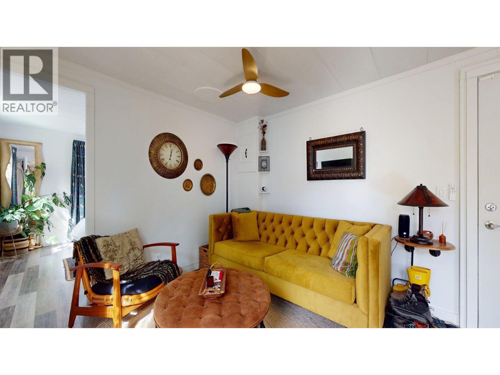 98 1830 MAMQUAM ROAD, Squamish