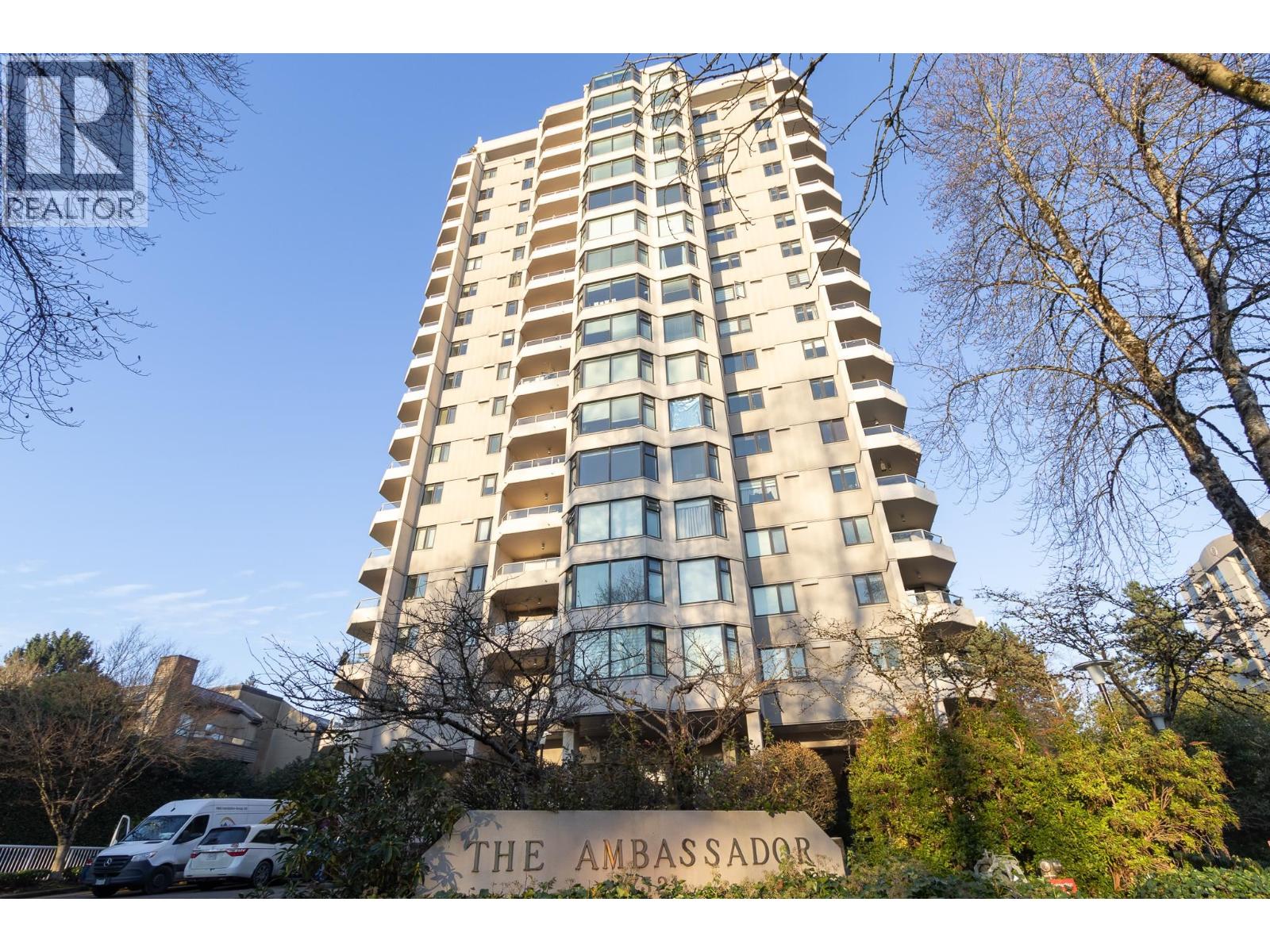 802 7321 HALIFAX STREET