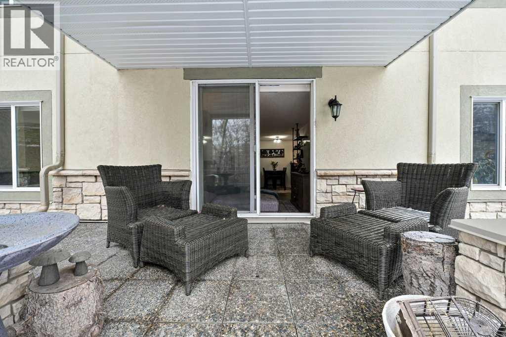 Single Family House for Sale in   Fish Creek Boulevard SW Evergreen Calgary 