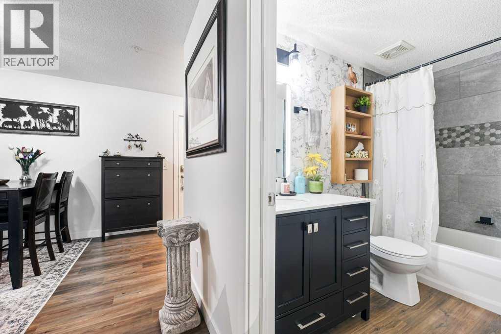 Single Family House for Sale in   Fish Creek Boulevard SW Evergreen Calgary 