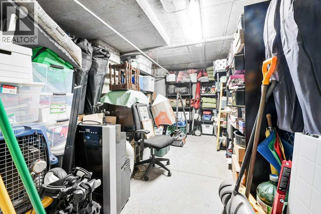 Single Family House for Sale in   Fish Creek Boulevard SW Evergreen Calgary 