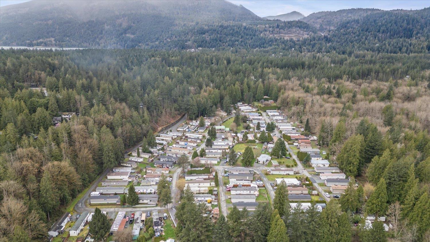 28 3942 COLUMBIA VALLEY ROAD, Cultus Lake East, Cultus Lake