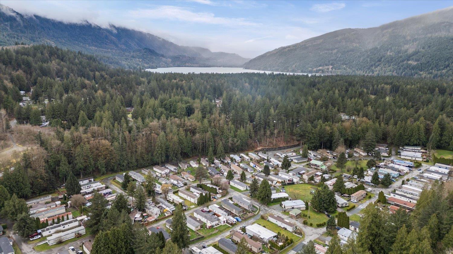 28 3942 COLUMBIA VALLEY ROAD, Cultus Lake East, Cultus Lake