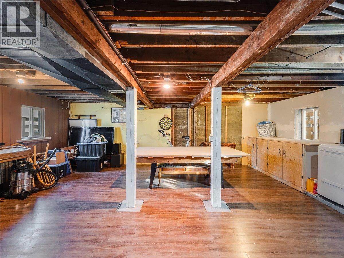 1706 Fourth Avenue, Trail