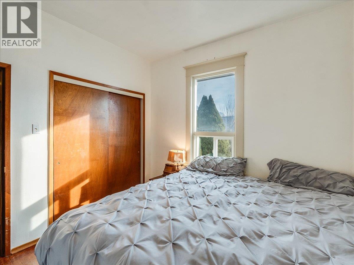 1706 Fourth Avenue, Trail