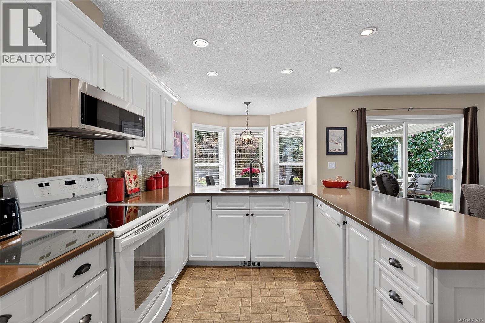 617 Windward Way, Qualicum Beach